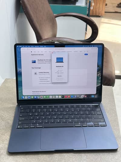 MacBook Air M4 16GB 256GB Warranty Till October