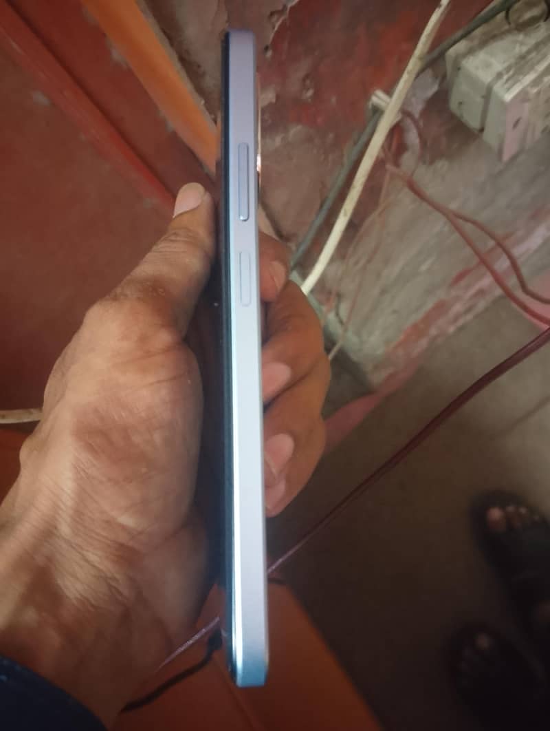 Oppo A18 0
