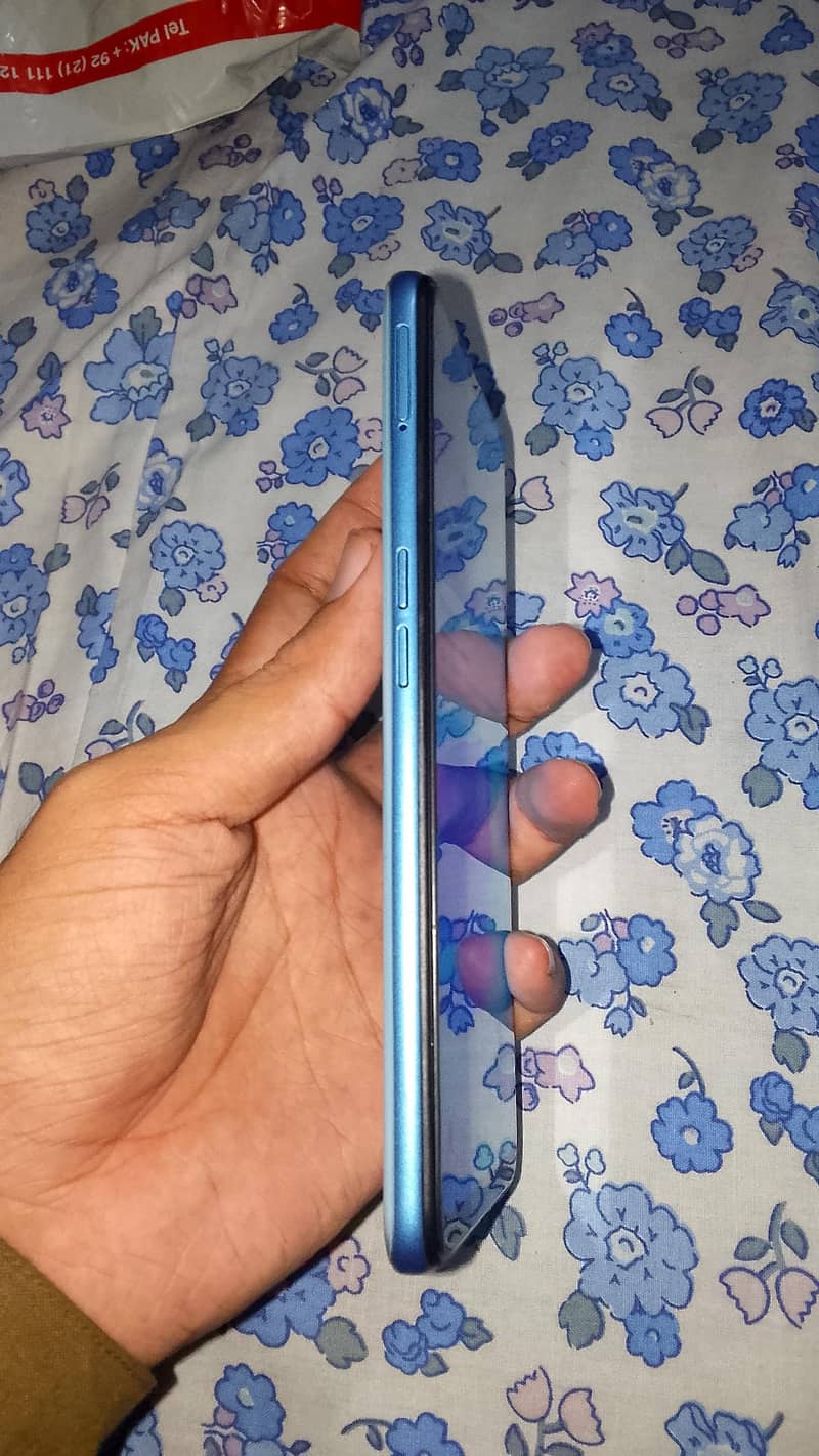OPPO A56 3