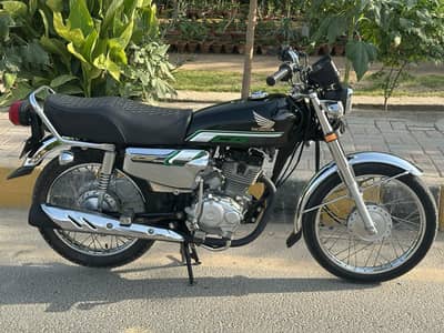 Honda CG 125'self silver edition__2023 Model _210000/_