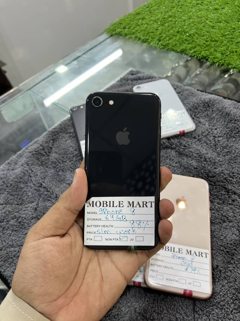 Apple iPhone 8 4