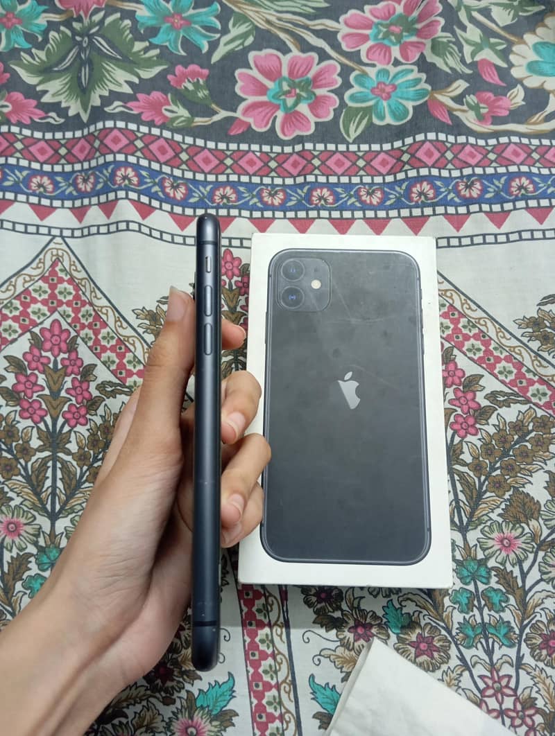 Apple iPhone 11 2