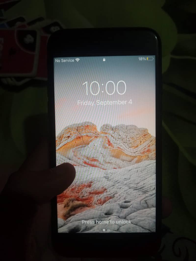 Apple iPhone 7 0