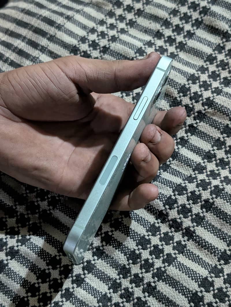 Apple iPhone 12 5