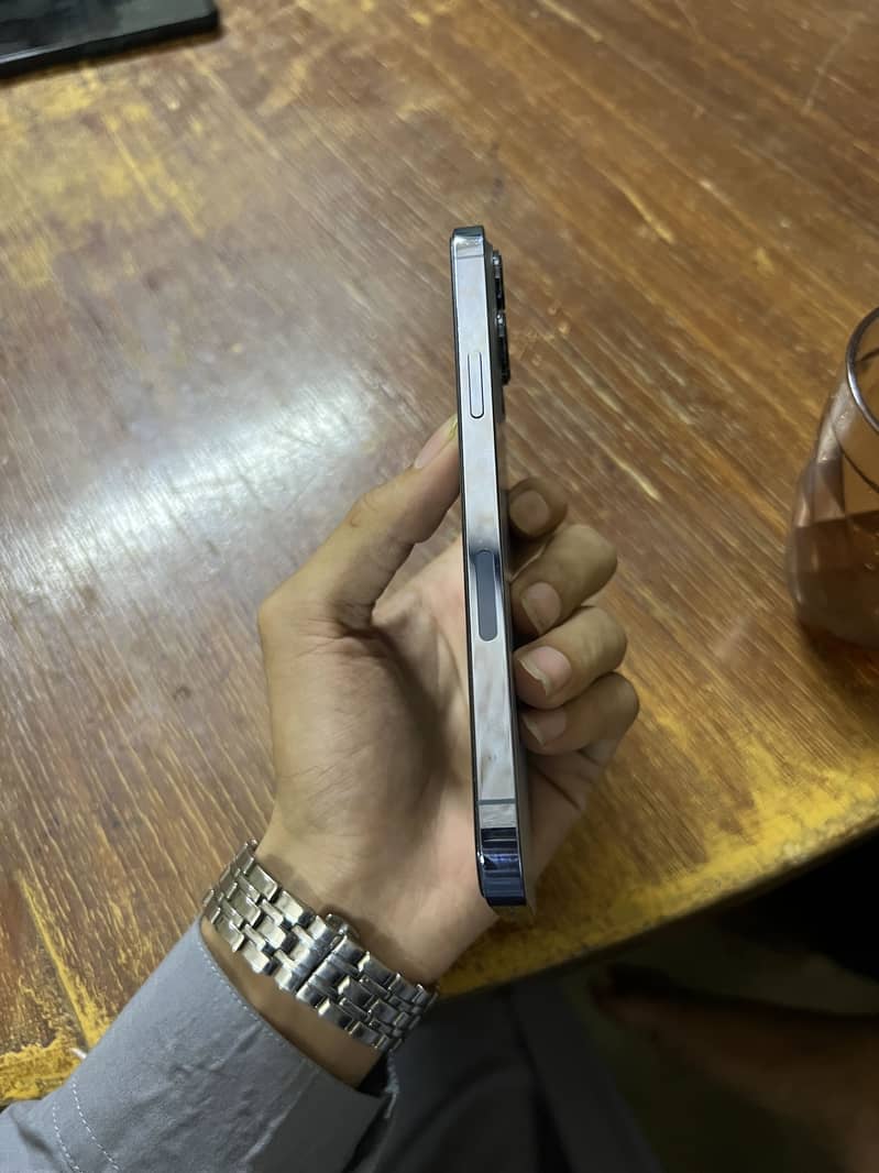 iPhone 13 Pro Max (Sim Working) 3