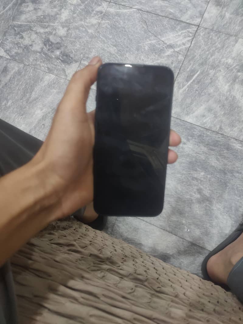 Apple iPhone 14 1
