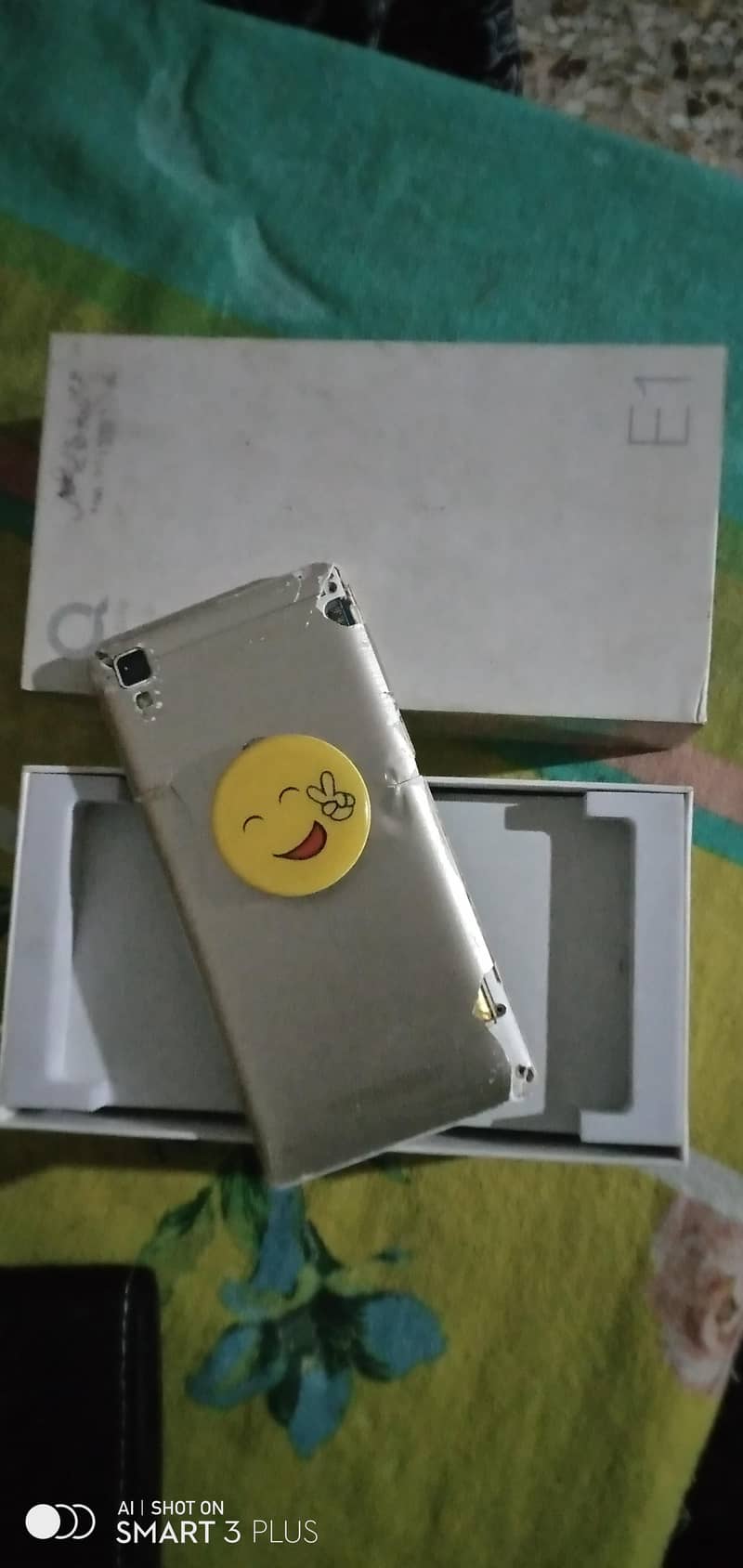 QMobile E1 1
