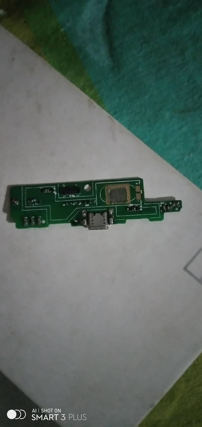 QMobile E1 2