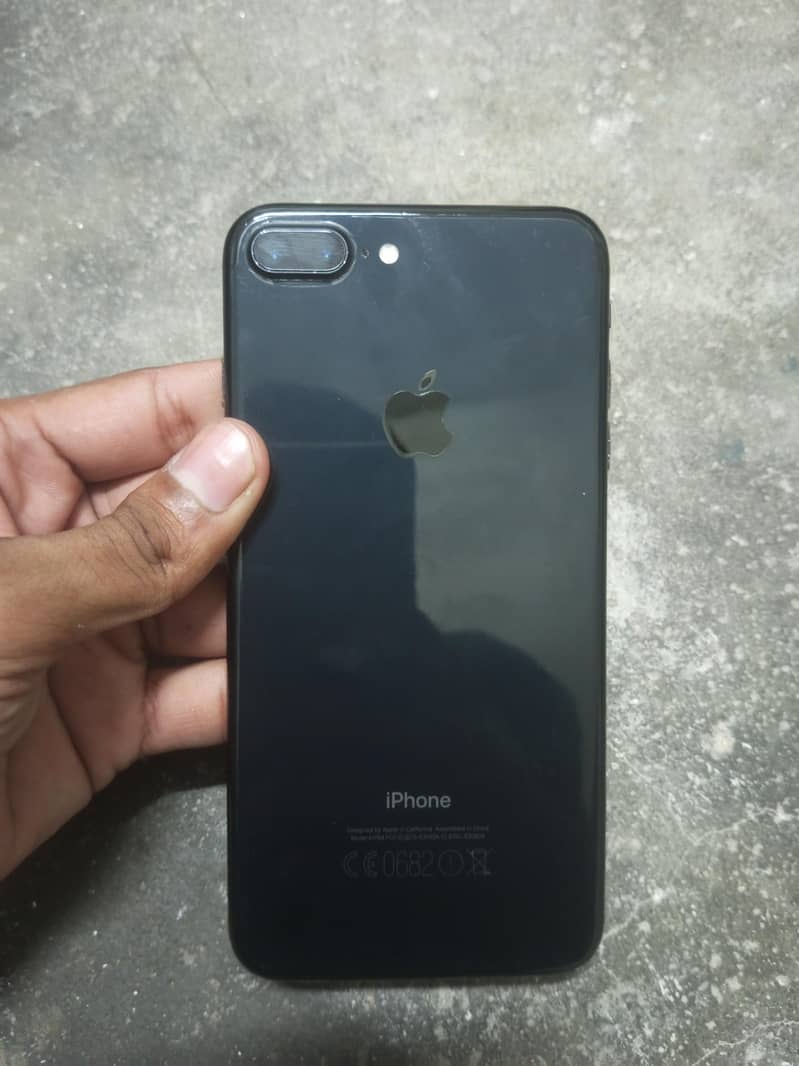 Apple iPhone 7 Plus 2