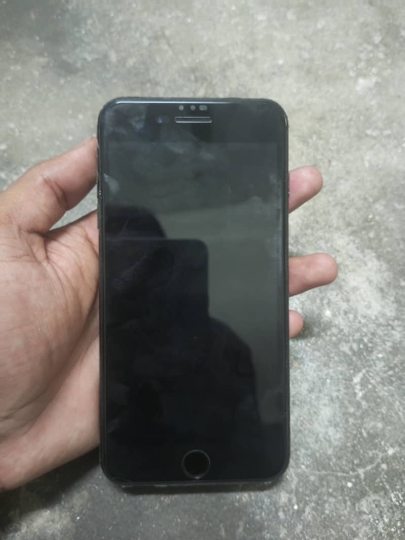 Apple iPhone 7 Plus 3