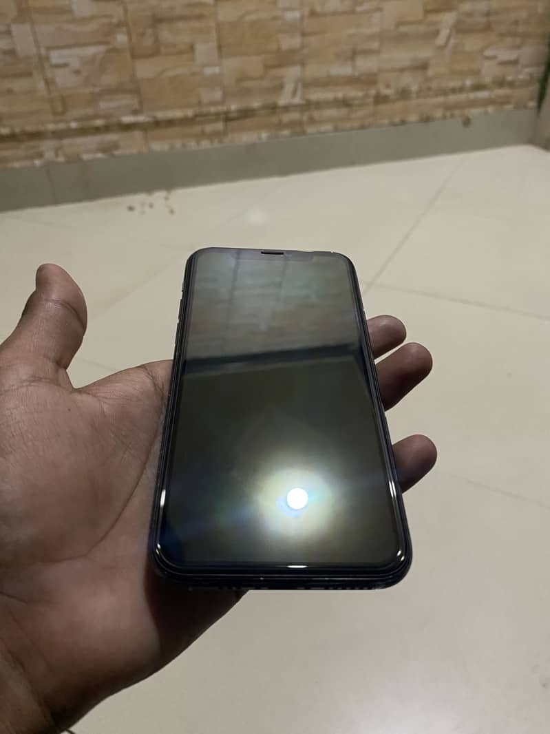 Apple iPhone 11 Pro 3