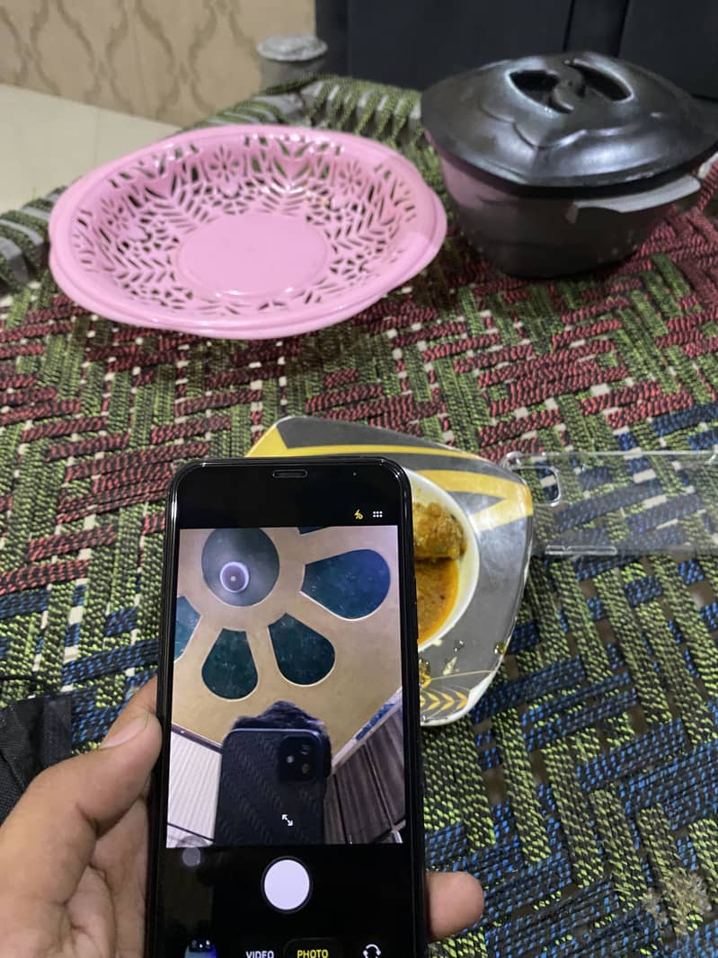 Apple iPhone 11 Pro 4