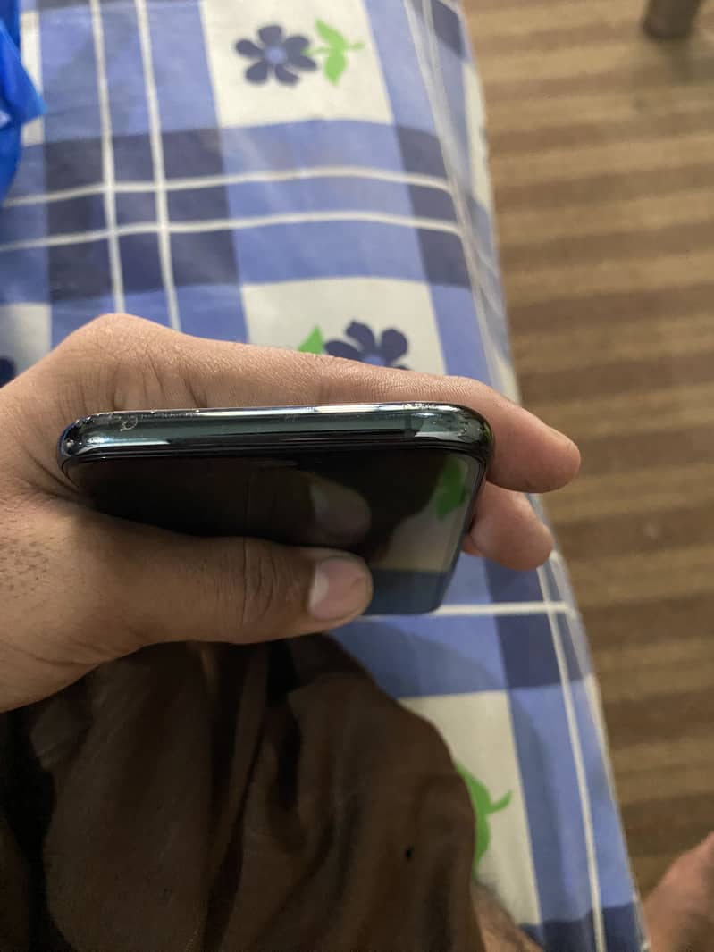 Apple iPhone 11 Pro 8