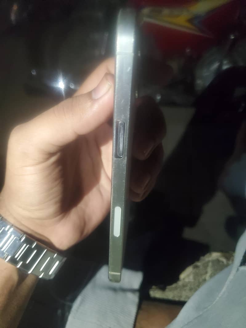 Apple iPhone 12 Pro Max 2