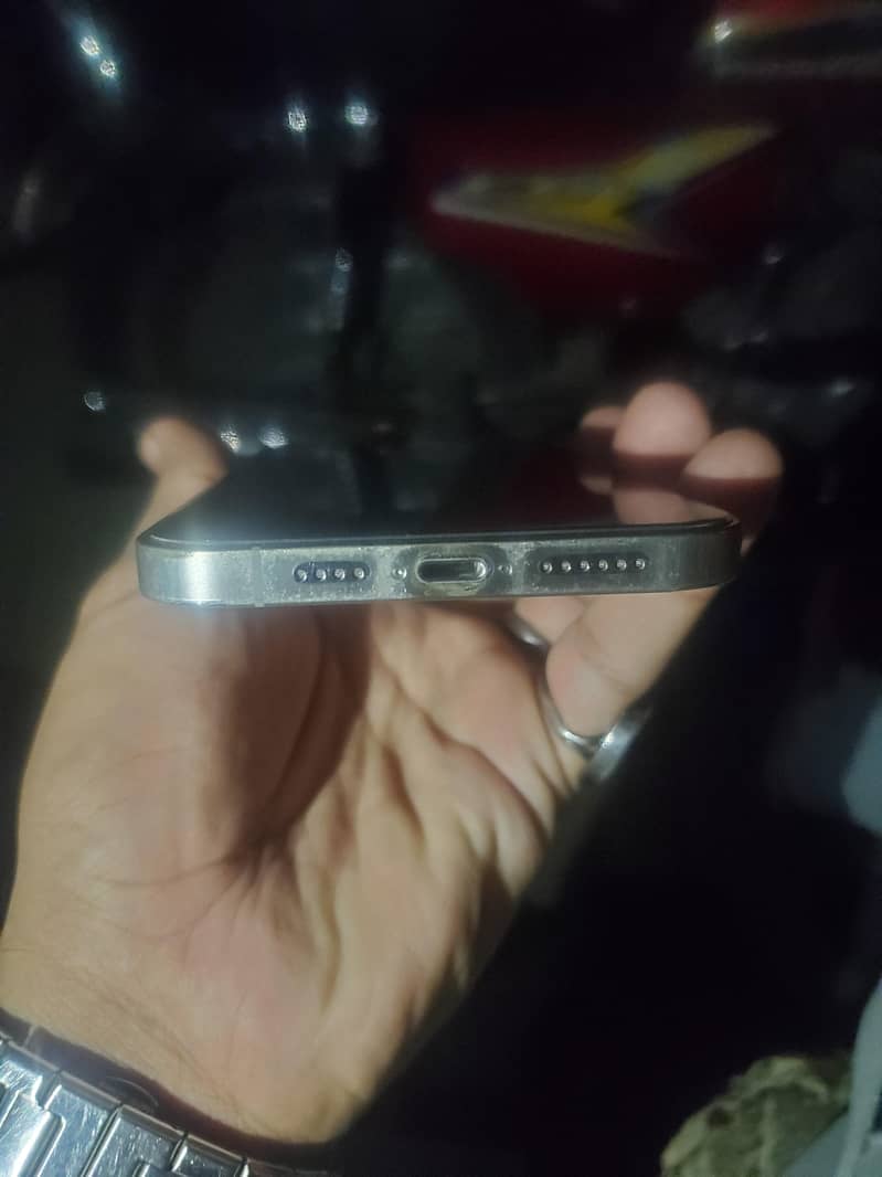 Apple iPhone 12 Pro Max 3