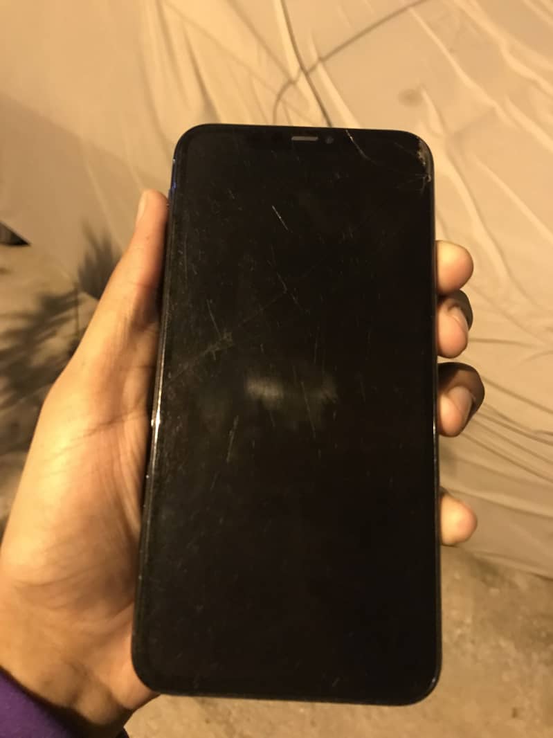 Apple iPhone 11 Pro Max 1