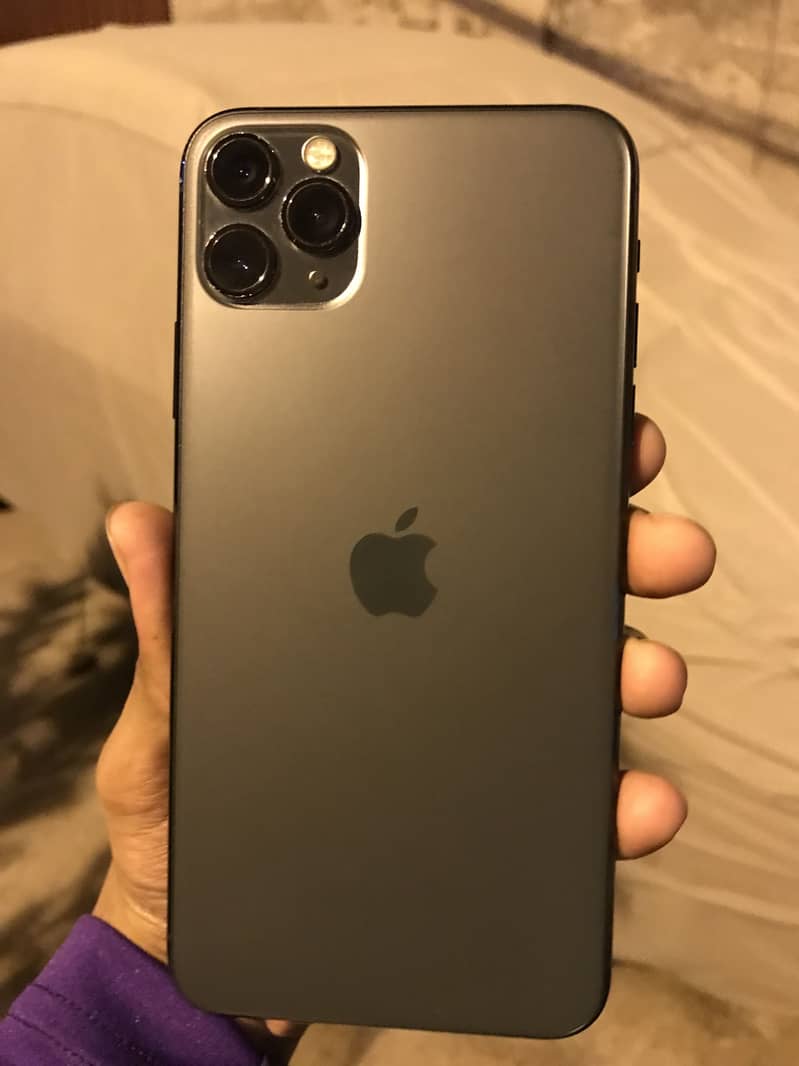 Apple iPhone 11 Pro Max 3