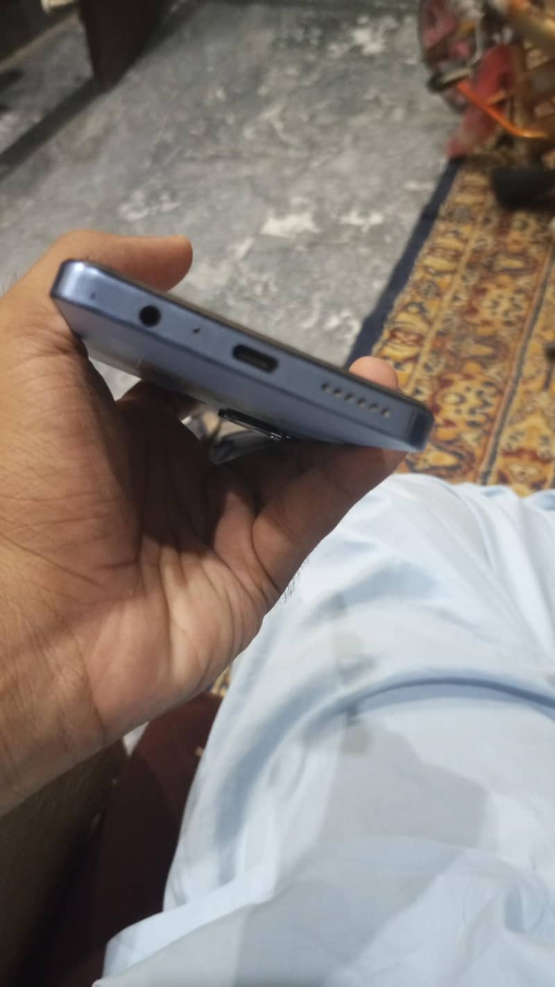 Tecno CAMON 20 2