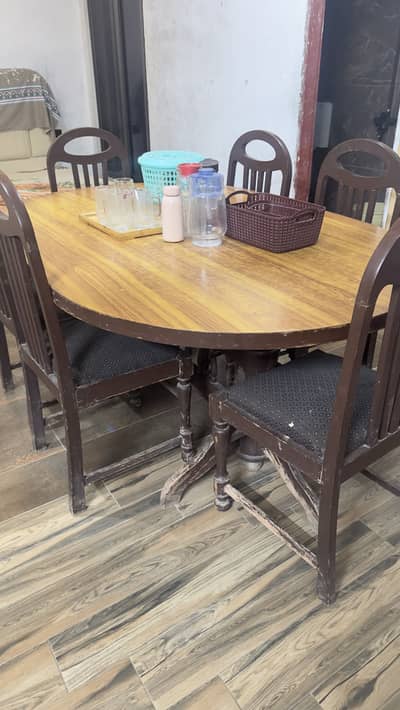 Solid wood dinning table with six chairs Okara