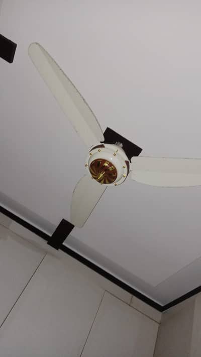 4 DC/fans for sale