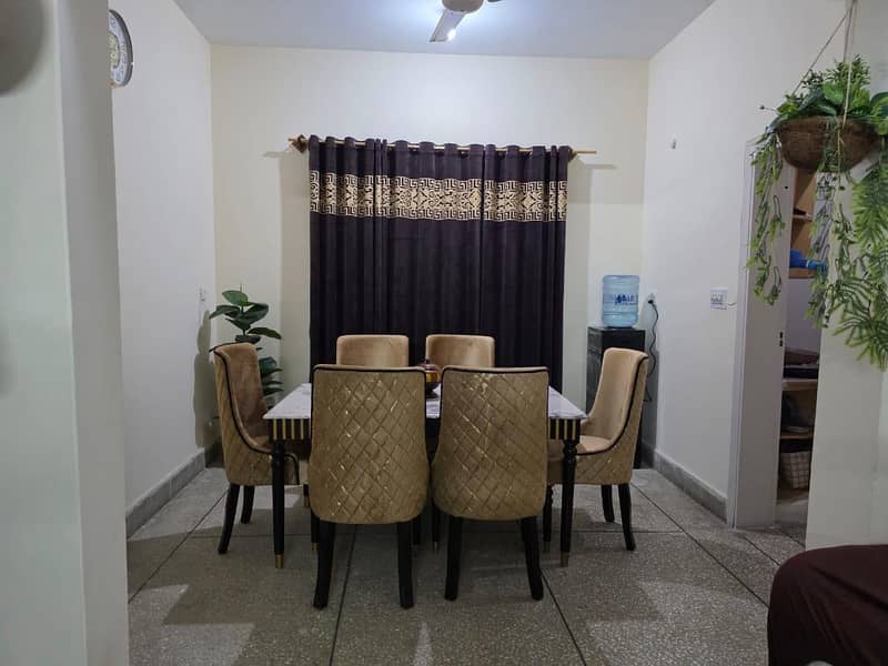 Dining Table with 6 Sofa chairs 0