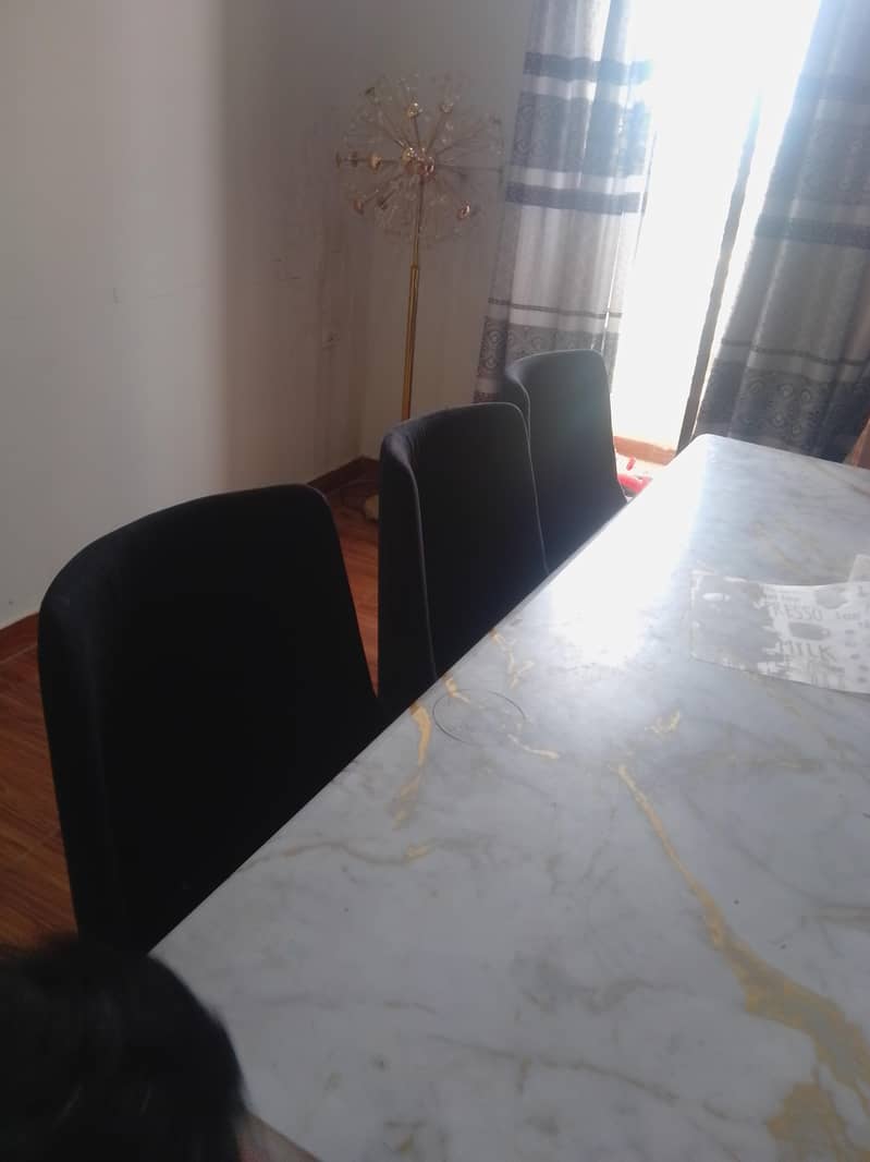 dining table 8 cheers 1