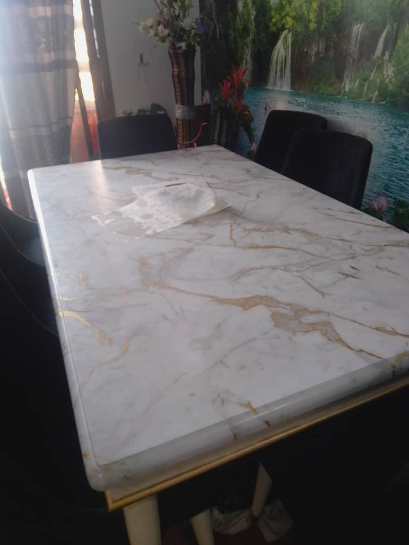dining table 8 cheers 3