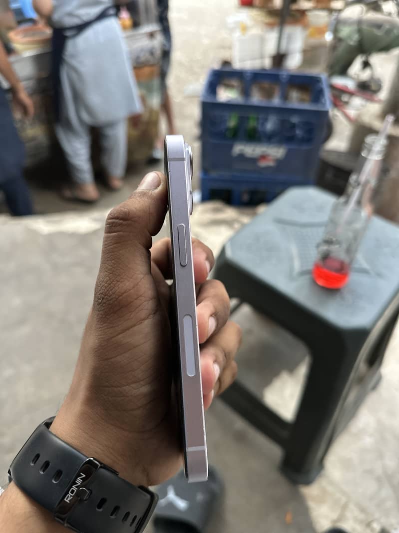Apple iPhone 14 0