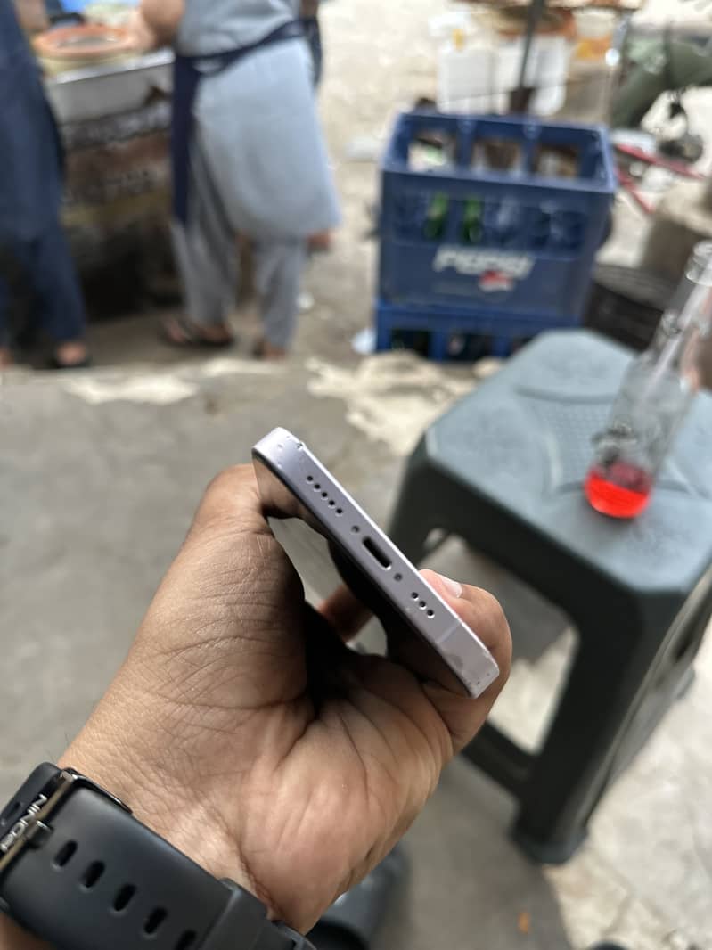 Apple iPhone 14 2