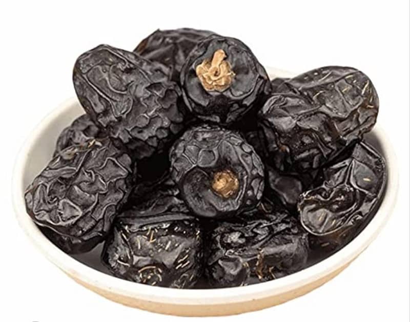 Ajwa Dates 1