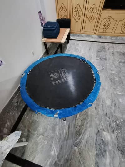 Trampoline