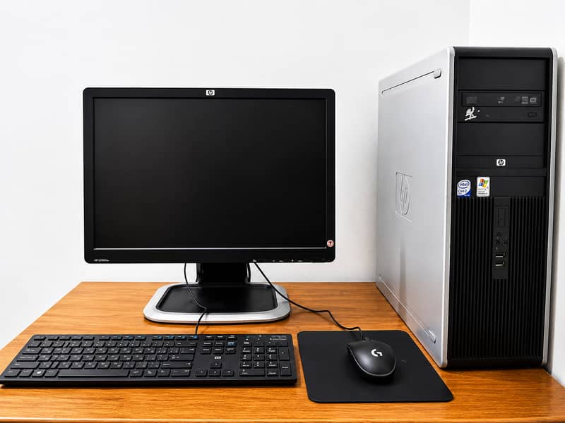 HP Desktop Computer 1