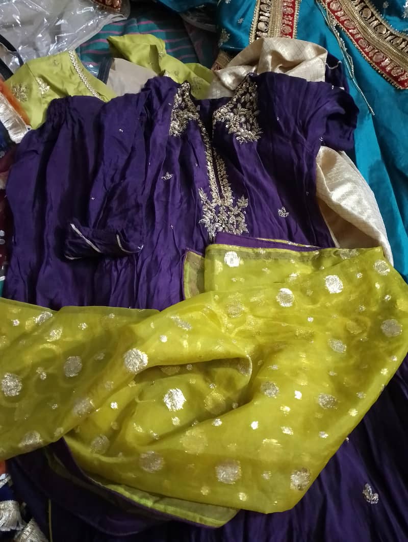 dresses 0
