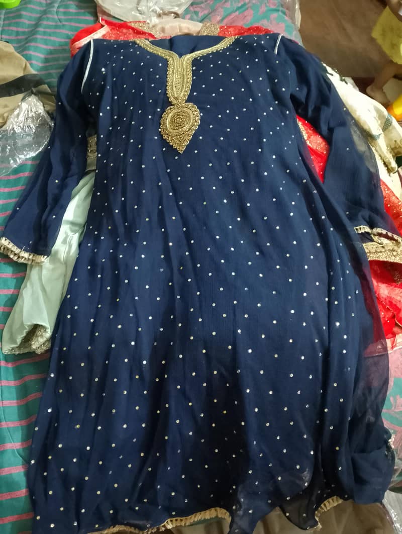 dresses 10