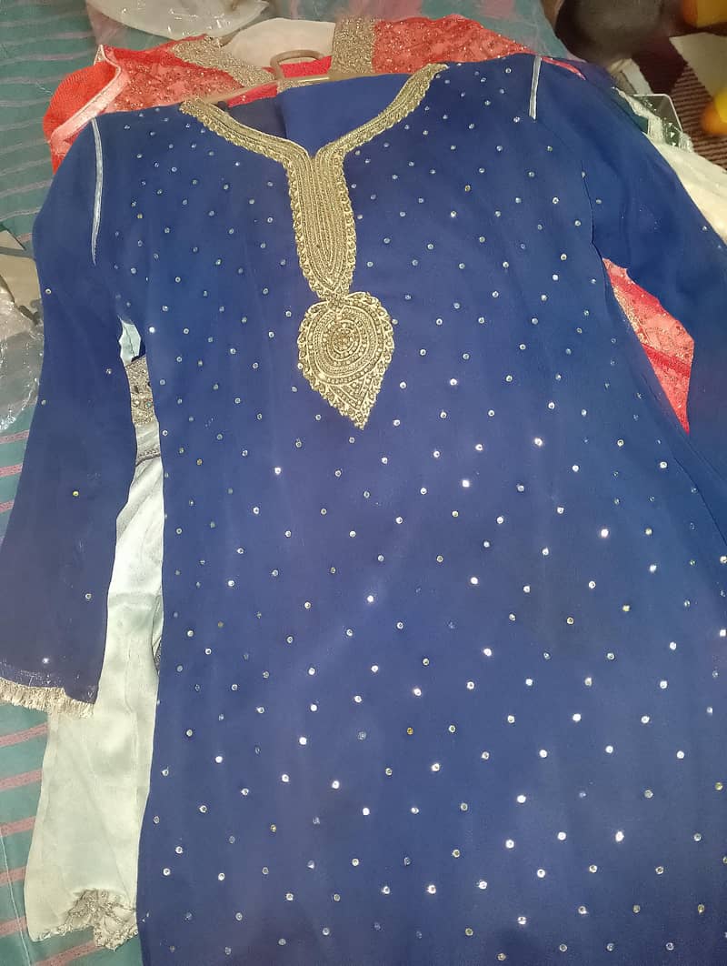 dresses 12