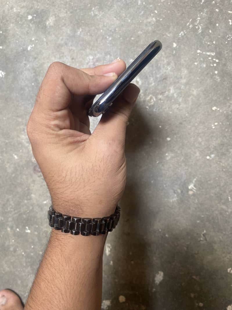 Apple iPhone X 6