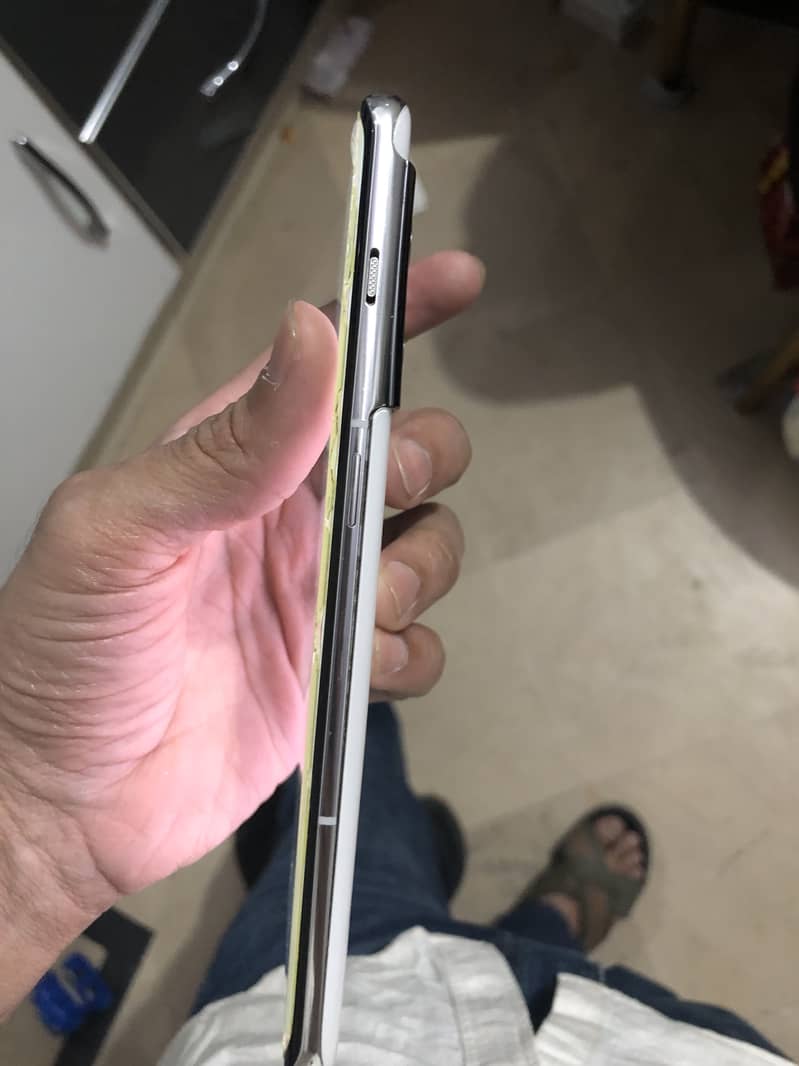 One Plus 10 Pro 3