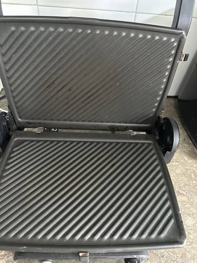 Grundig ( German) panini griller/ sandwich maker