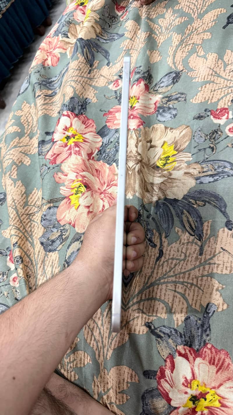 ipad pro 2020 cellular 7