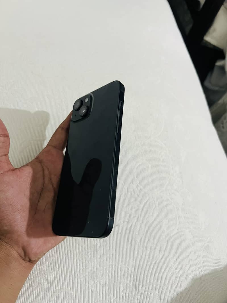 Apple iPhone 15 plus 7