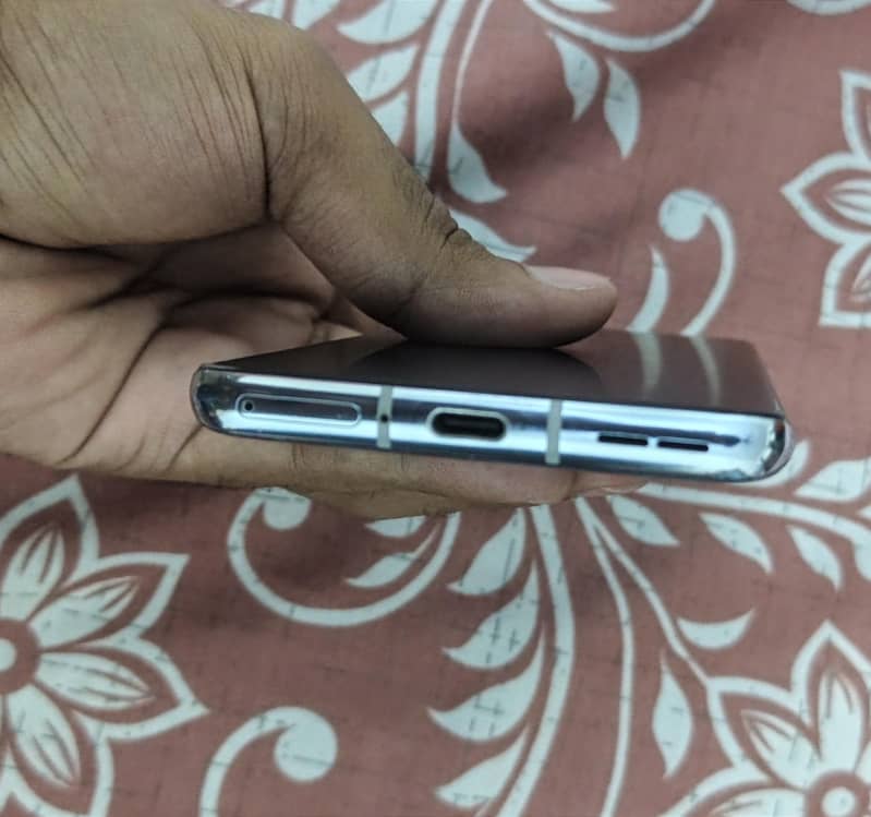 One Plus 9 Pro 4