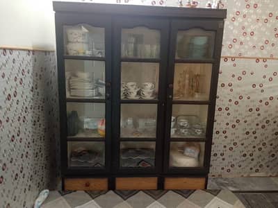 bartan wali almari for sell. 03003192146