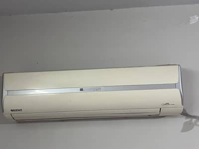 Orient Split ac