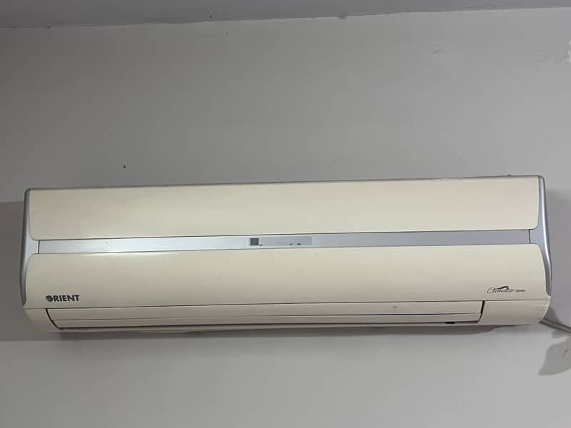 Orient Split ac 3