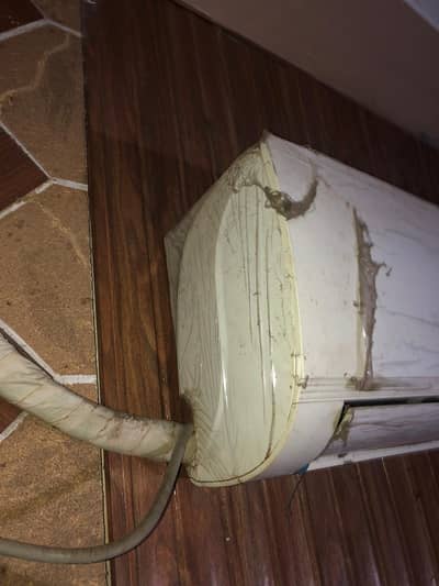 ac 1.5 ton dc inveterate good condition