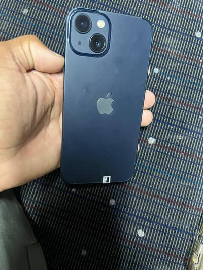 Apple iPhone 13