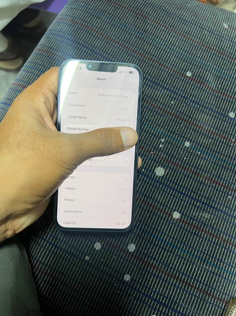 Apple iPhone 13 4