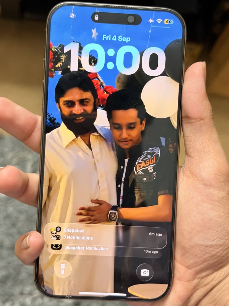 Apple iPhone 16 Pro Max 10