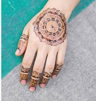 beautiful mehndi designs at home