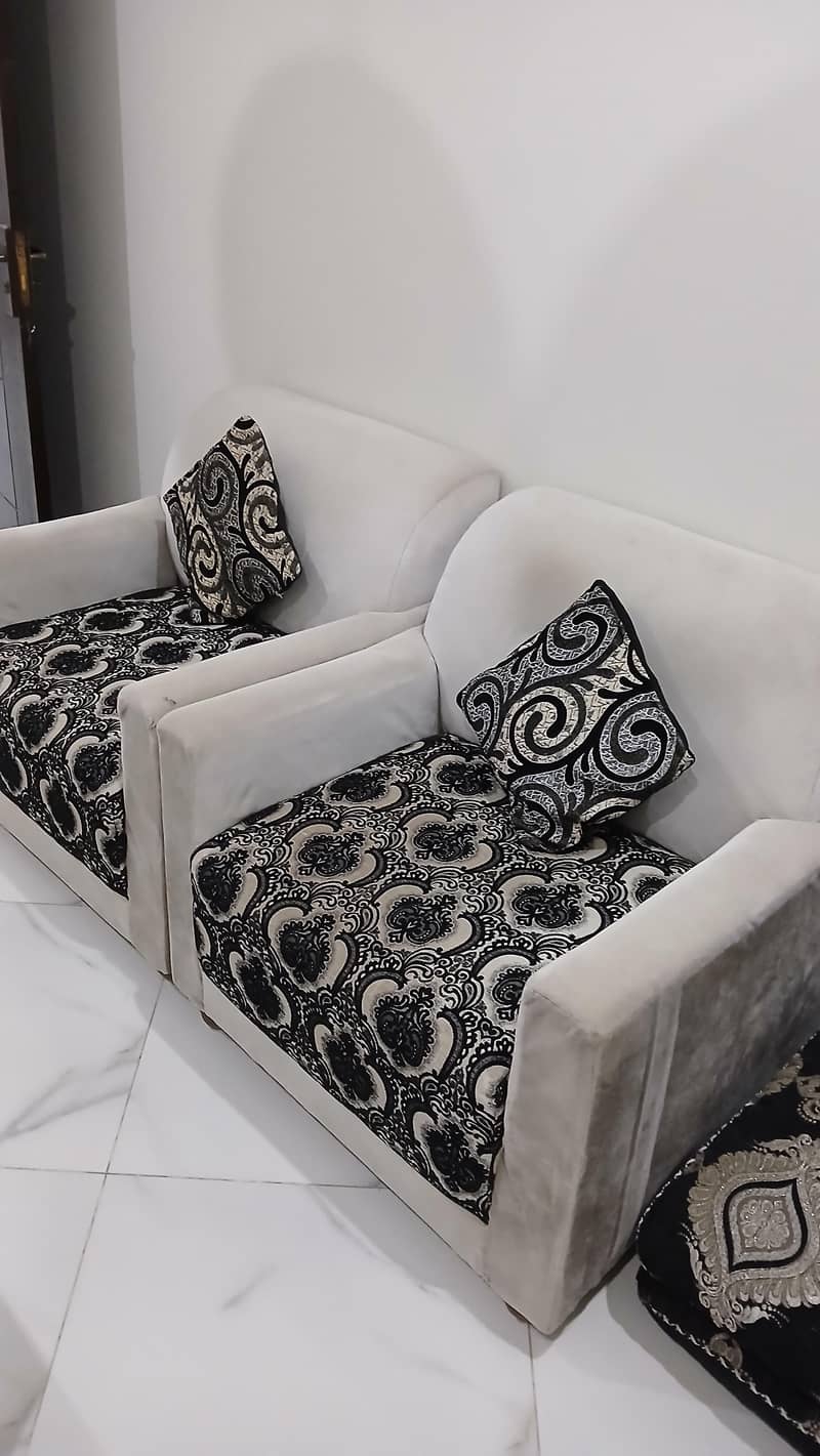 sofa set with table 3